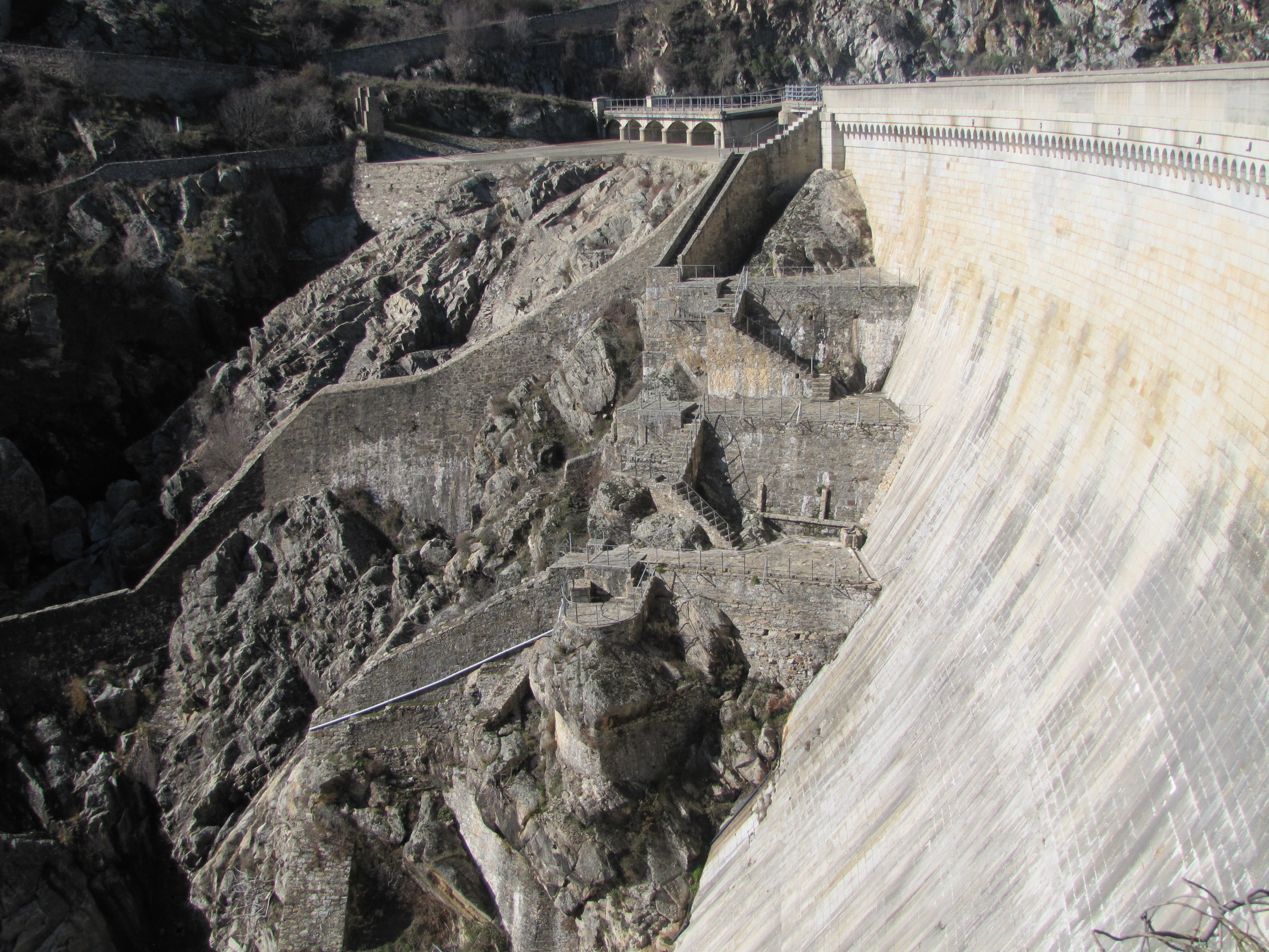 Imágenes del punto de interés Presa del Villar