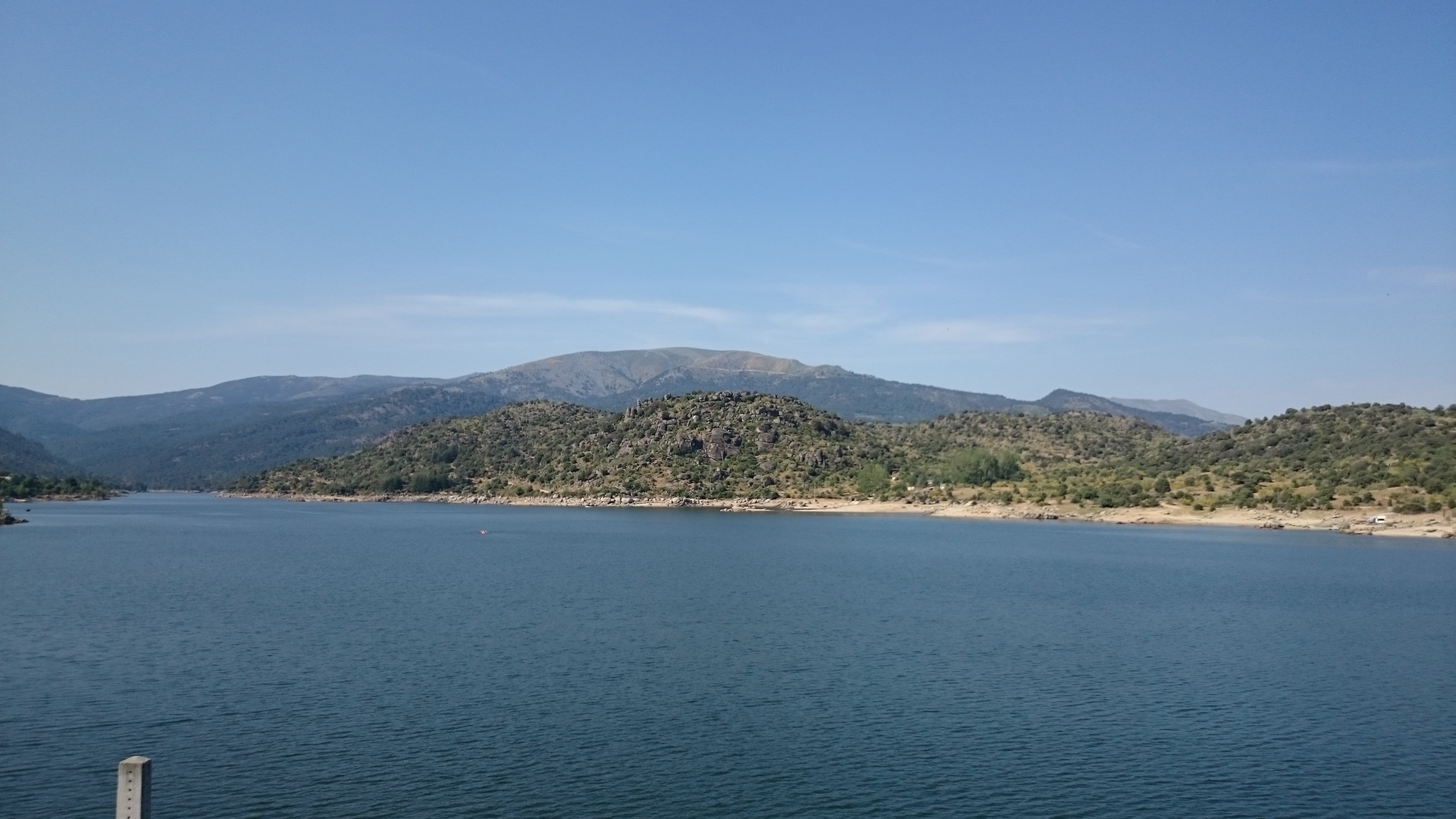 Imágenes del punto de interés EMBALSE DE BURGUILLO