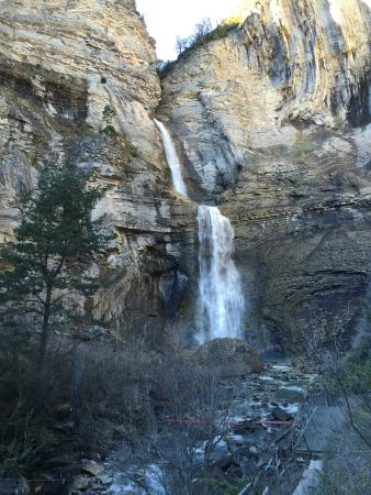 Imágenes del punto de interés Cascada del Sorrosal