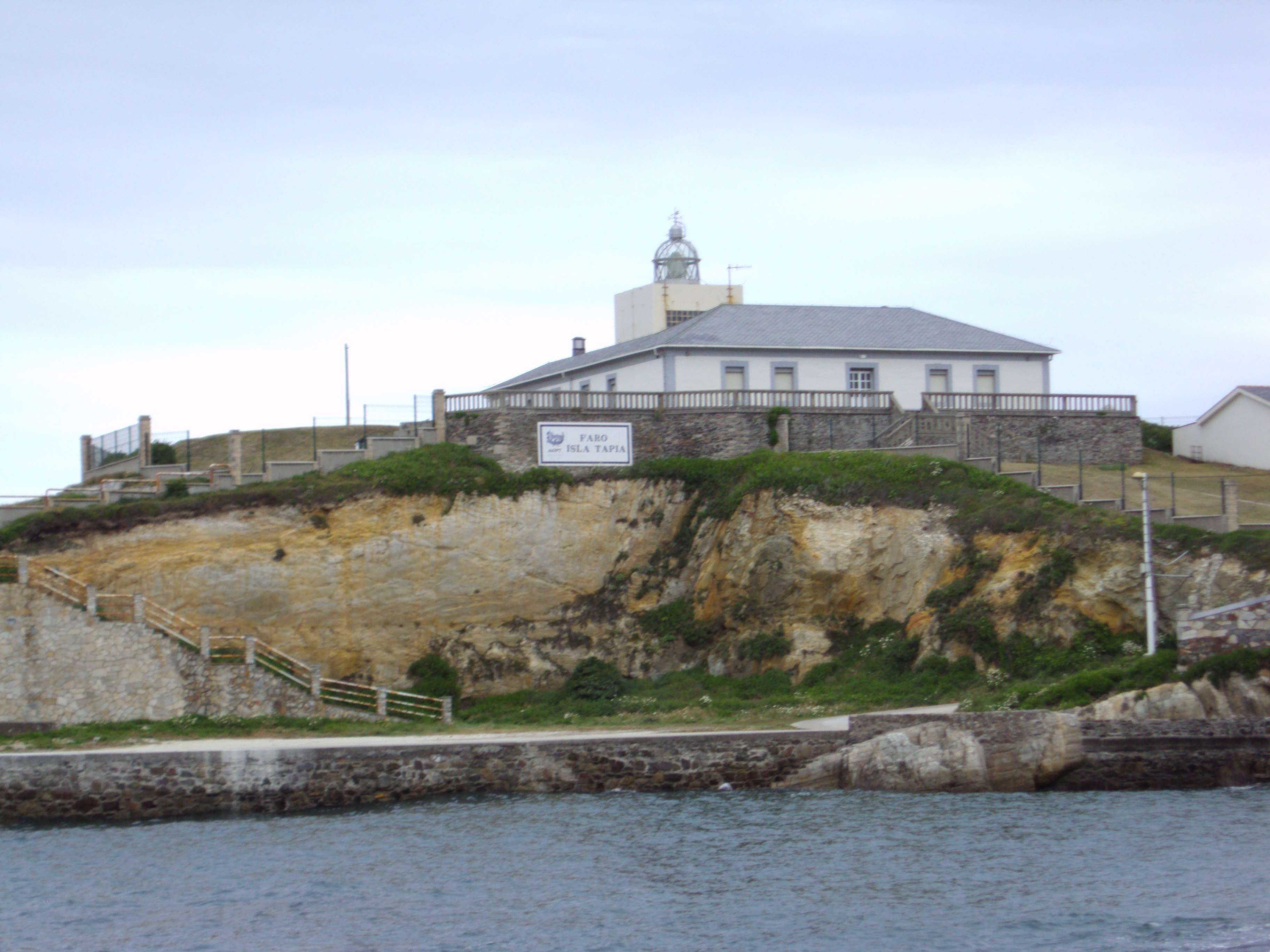 Imágenes del punto de interés Faro de la Isla de Tapia