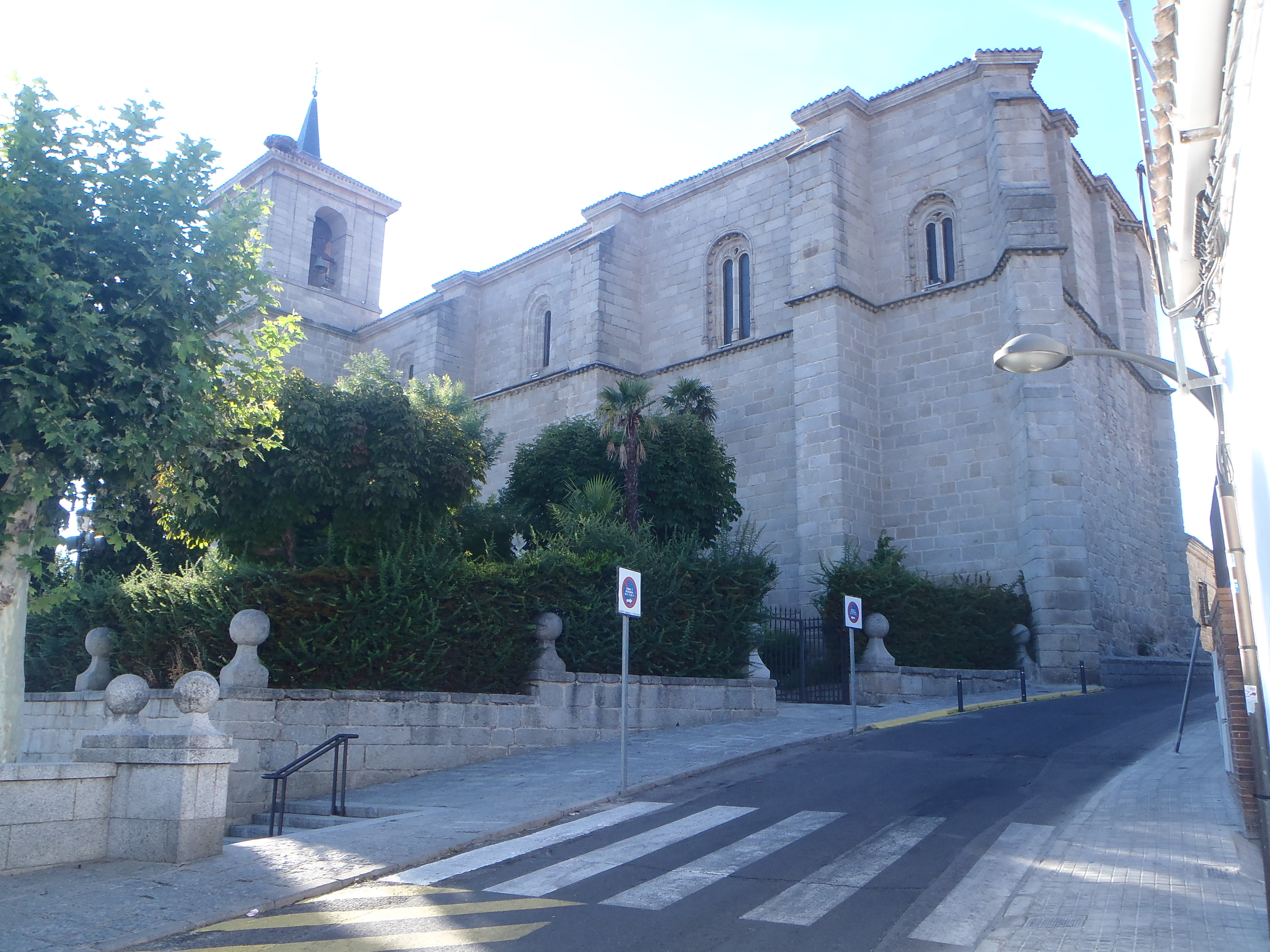 Imágenes del punto de interés Iglesia de Nuestra Señora de la Asuncion  - @ElruteroGS