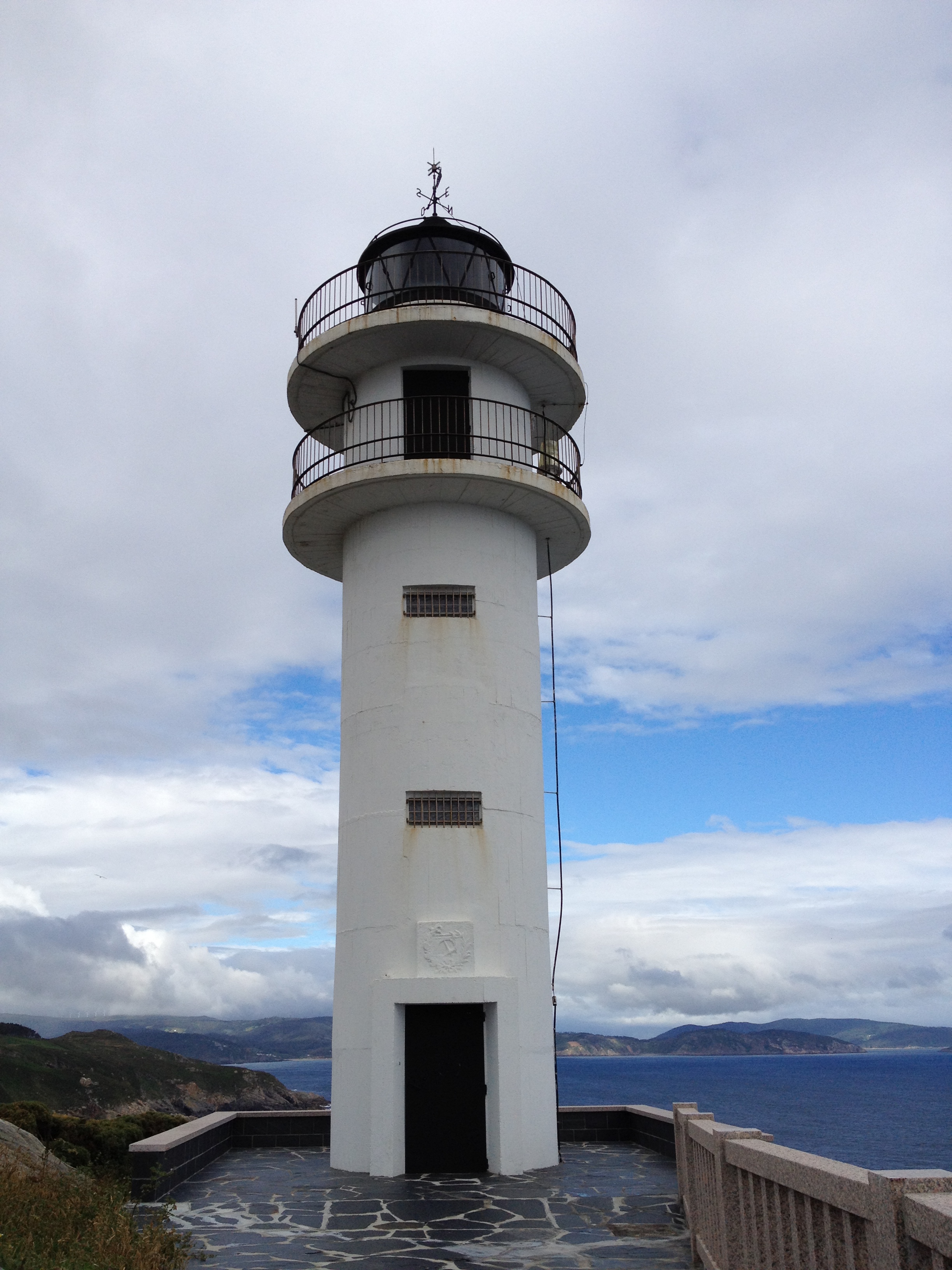 Imágenes del punto de interés Faro de Punta Roncadoira