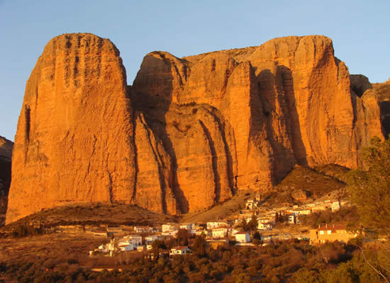 Imágenes del punto de interés Los Mallos de Riglos