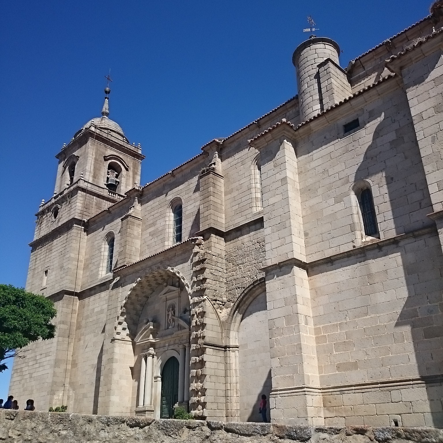 Imágenes del punto de interés LA IGLESIA DE SAN SEBASTIAN 