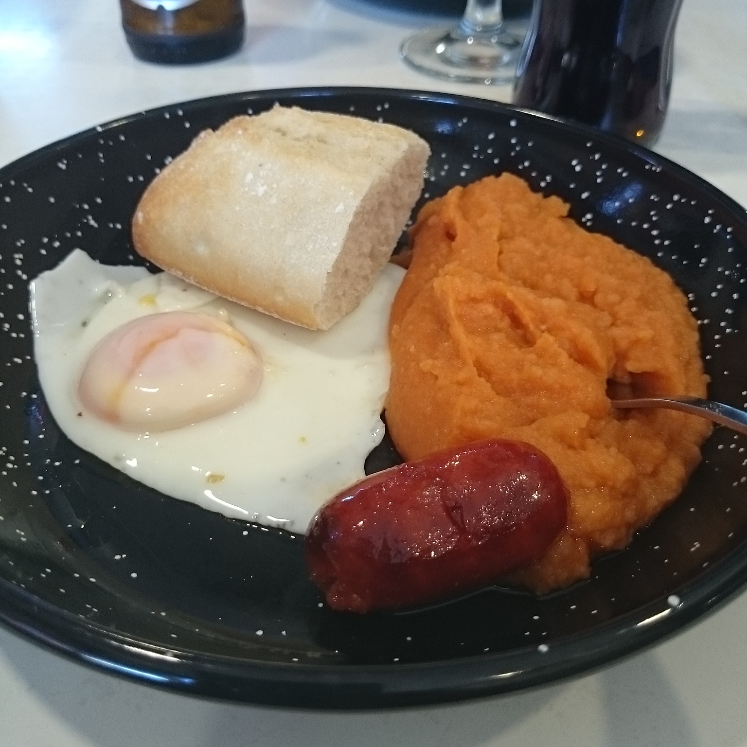Imágenes del punto de interés PIT LINE UN SITIO OBLIGADO PARA HACER UN PARADA