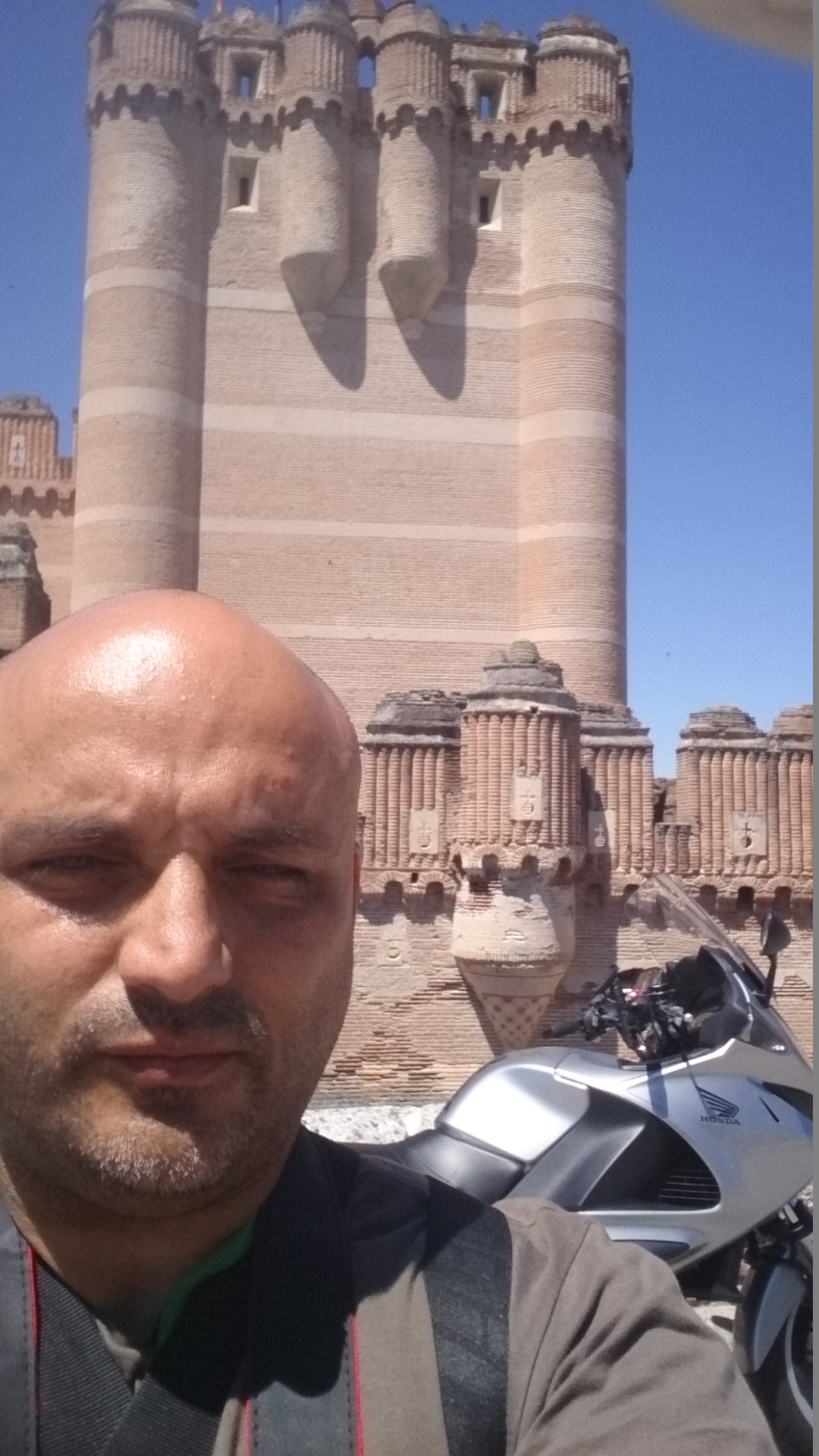 Imágenes de RUTA EN MOTO 275 Km CASTILLO DE COCA