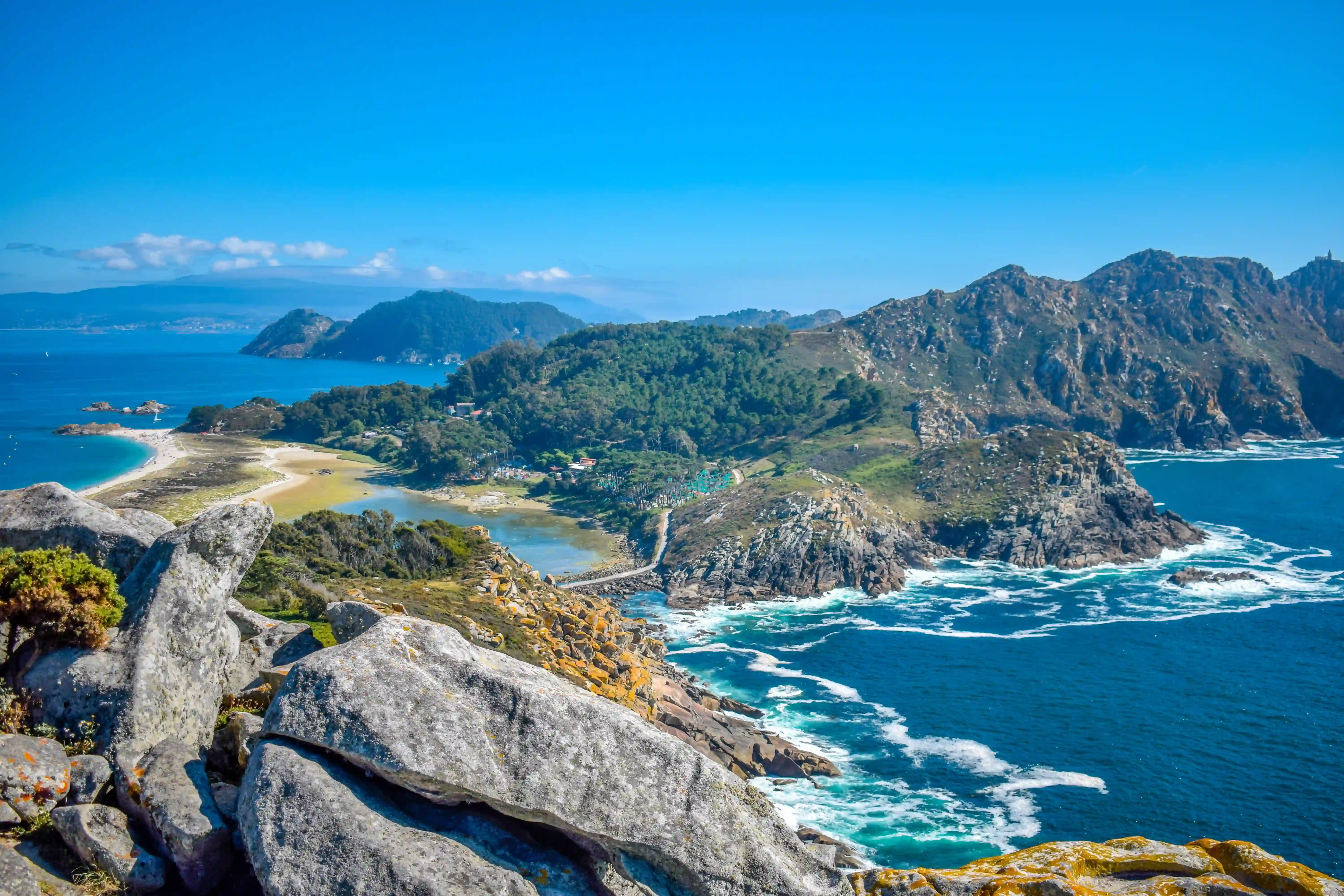 Paisaje pintoresco sobre la comunidad autónoma
